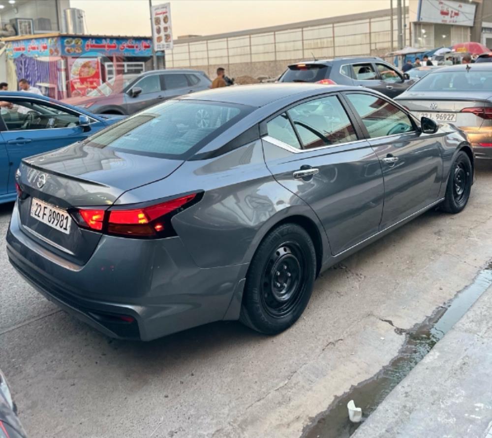Nissan Altima